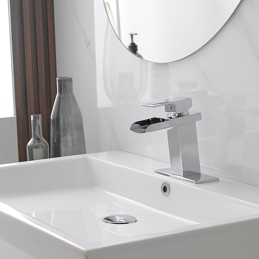 Robinet de salle de bain monotrou à poignée unique avec ensemble de vidage escamotable en chrome poli