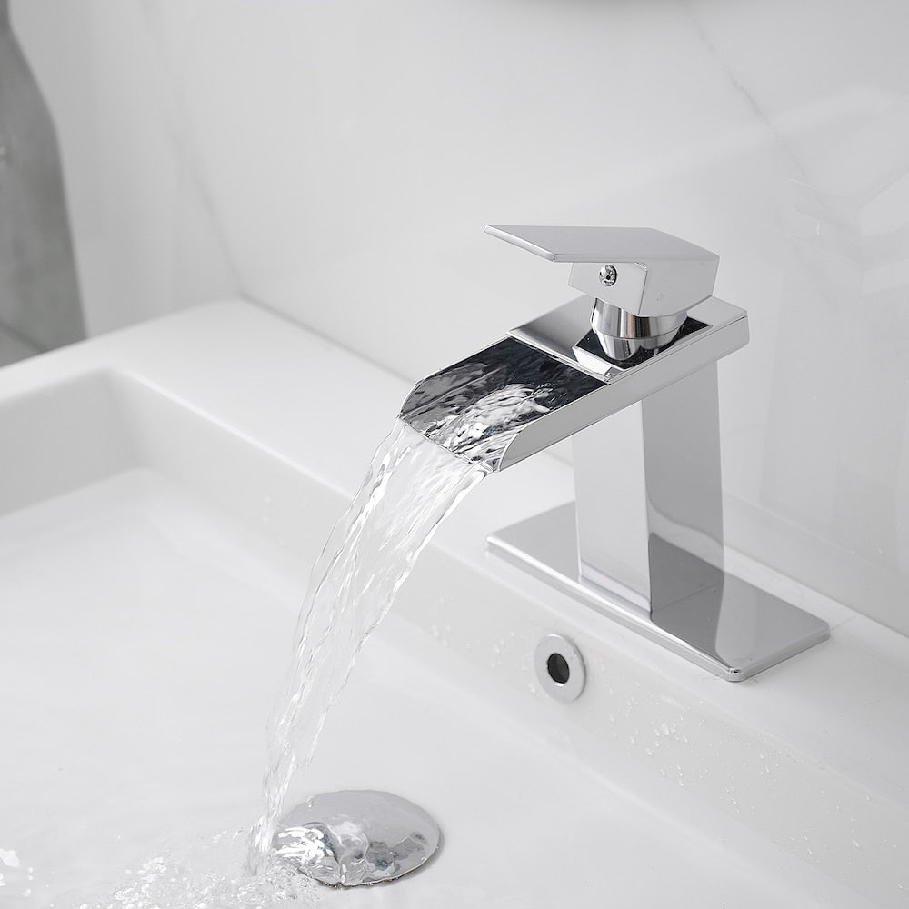 Robinet de salle de bain monotrou à poignée unique avec ensemble de vidage escamotable en chrome poli