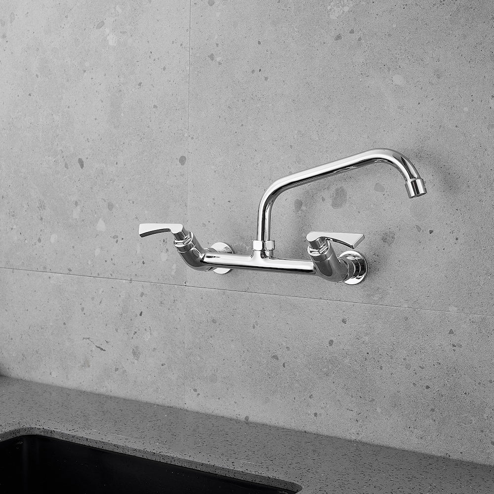 Robinet d'évier commercial à 2 poignées avec bec pivotant de 8 po Robinet de cuisine à montage mural central de 8 po en chrome