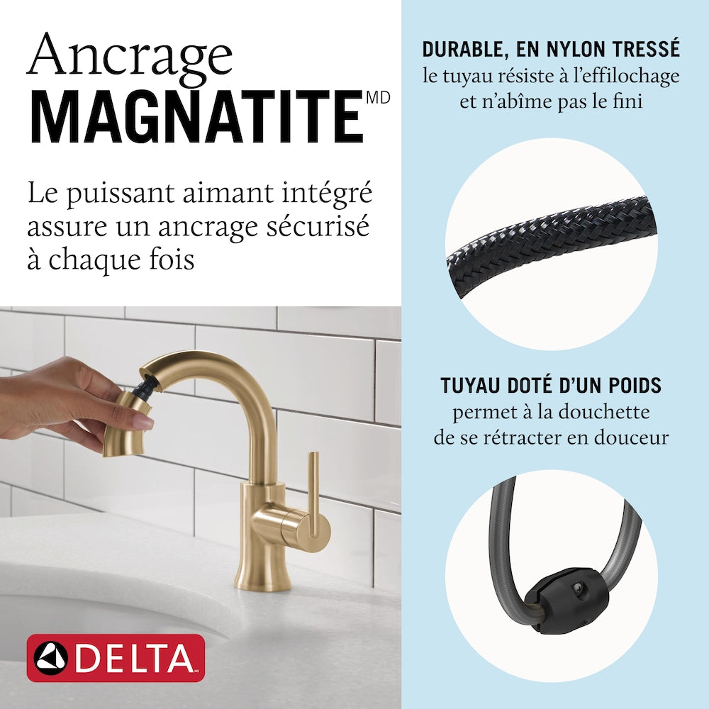 Robinet de salle de bain à poignée unique et à trou unique Trinsic avec bec rétractable en bronze champagne