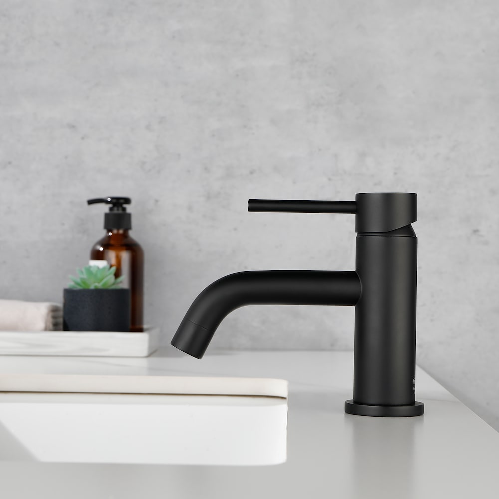 ZCJ1 Single Hole Bathroom Sink Faucet with Single Handle in Matte Black