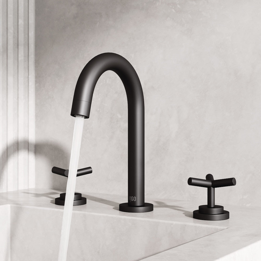 Robinet de salle de bain Jewel 9 po H à 2 poignées à arc élevé et à larges poignées en croix en noir mat